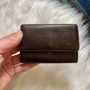 Louis Vuitton 6 Key Chain Holder Brown Taiga Leather Wallet SLG